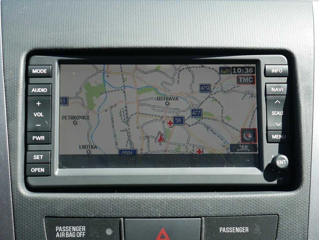 Citroën C-Crosser 2.2HDi  7míst, 4x4