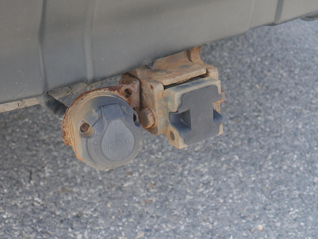 Citroën C-Crosser 2.2HDi  7míst, 4x4