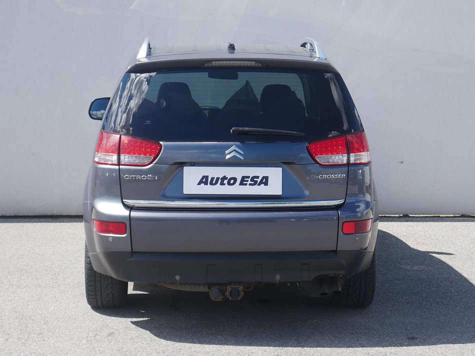 Citroën C-Crosser 2.2HDi  7míst, 4x4
