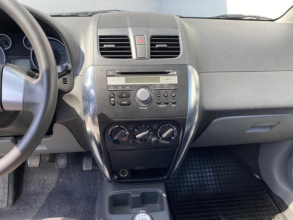 Suzuki SX4 1.6i  4WD