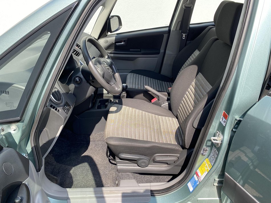 Suzuki SX4 1.6i  4WD