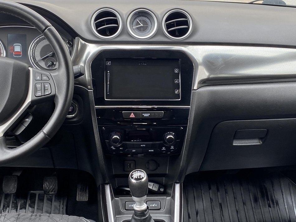 Suzuki Vitara 1.4T  4x4