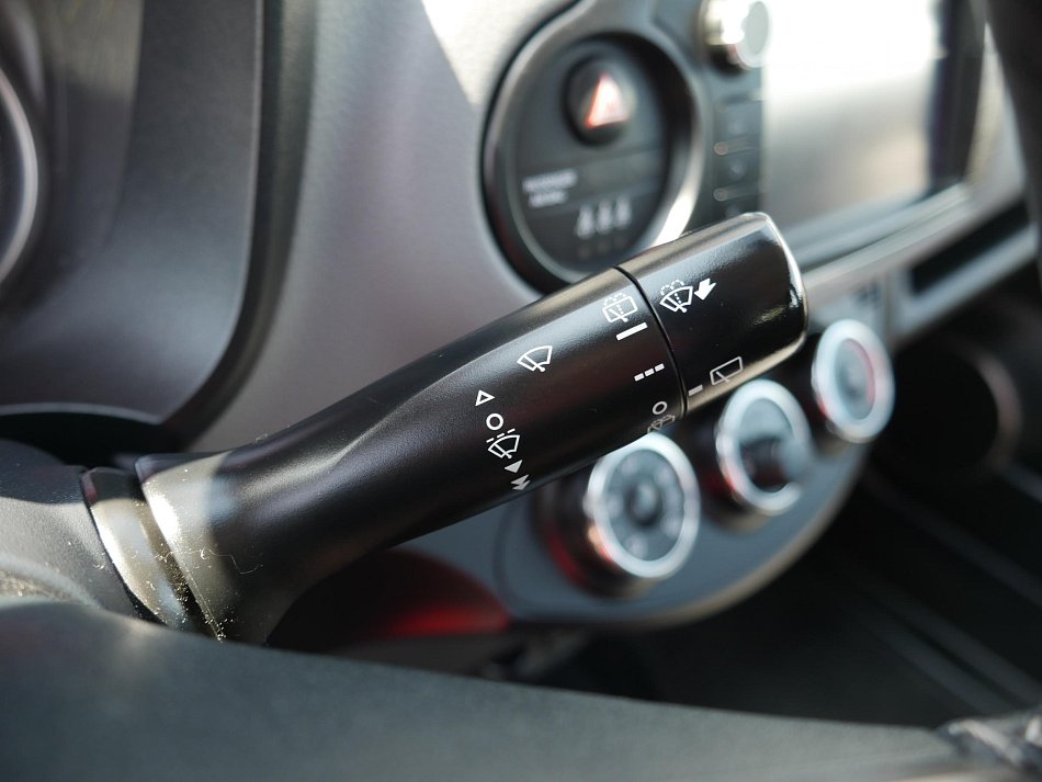 Toyota Yaris 1.0 VVTi 
