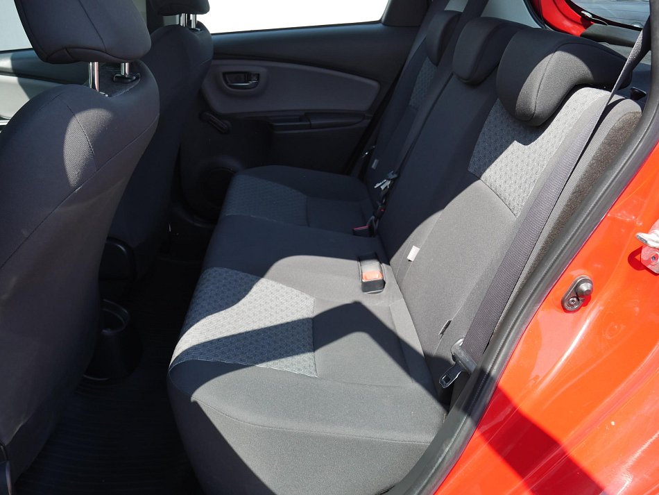 Toyota Yaris 1.0 VVTi 