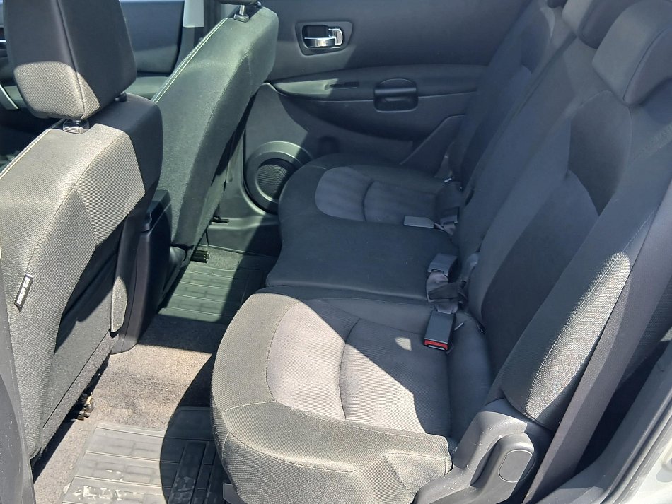 Nissan Qashqai 1.6i 