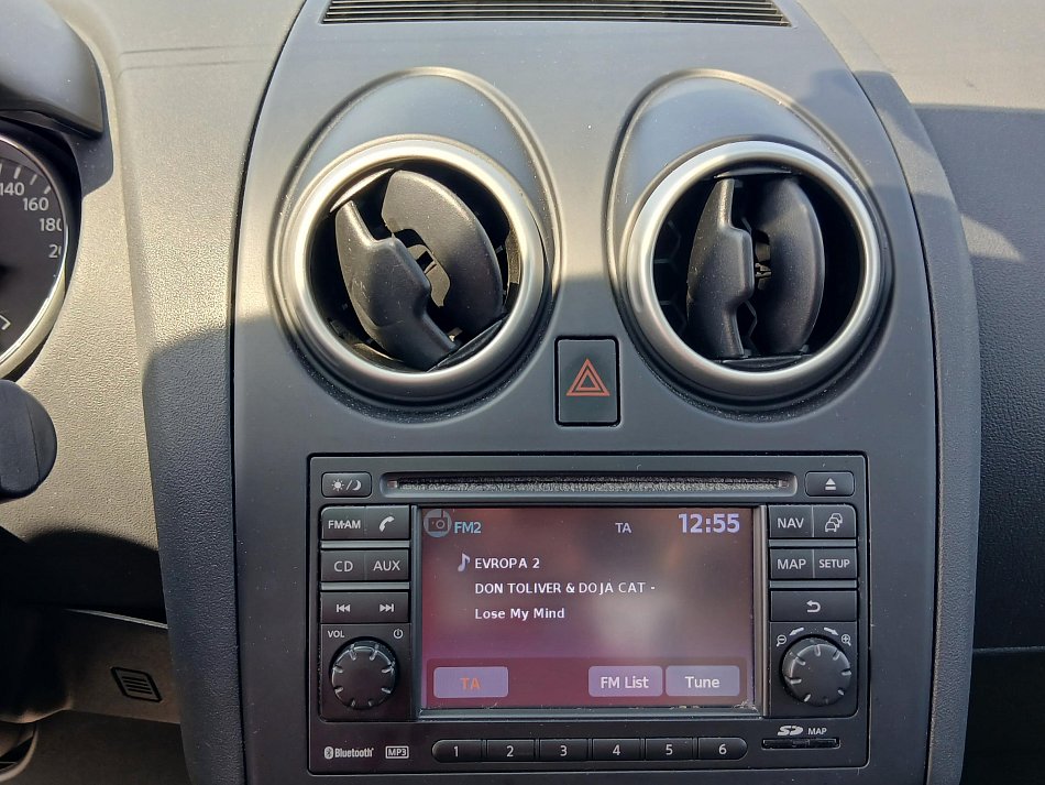 Nissan Qashqai 1.6i 