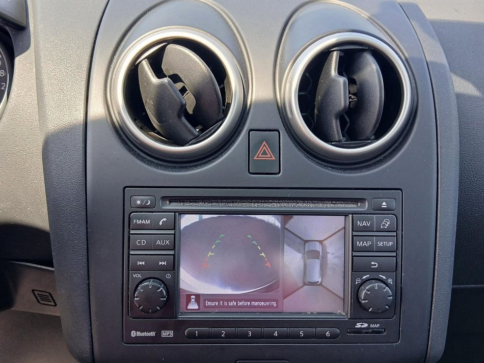 Nissan Qashqai 1.6i 