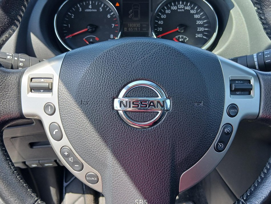 Nissan Qashqai 1.6i 