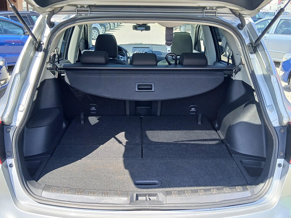 Nissan Qashqai 1.6i 