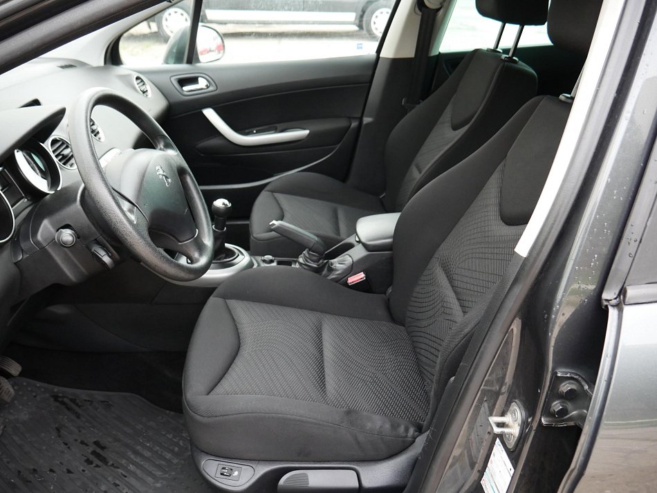 Peugeot 308 1.6i 