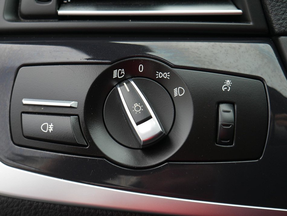 BMW Řada 5 2.0 d  520 xDrive