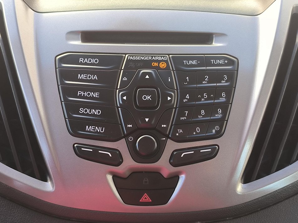 Ford Transit 2.0TDCi Trend L2H2 9míst