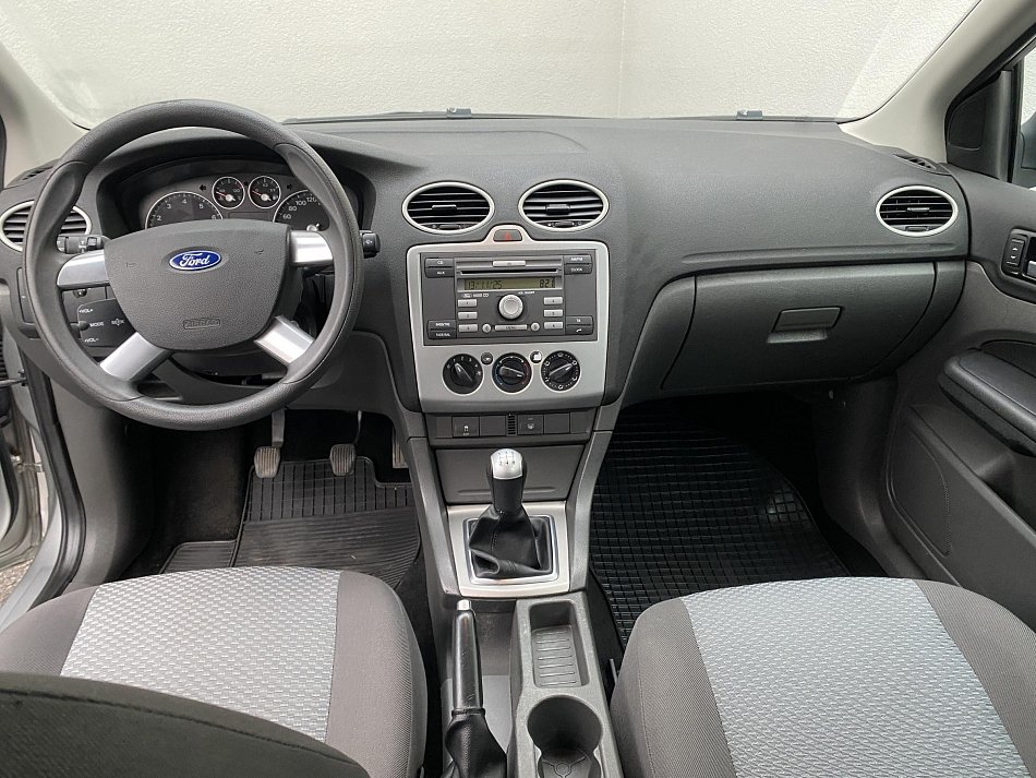 Ford Focus 1.4i 