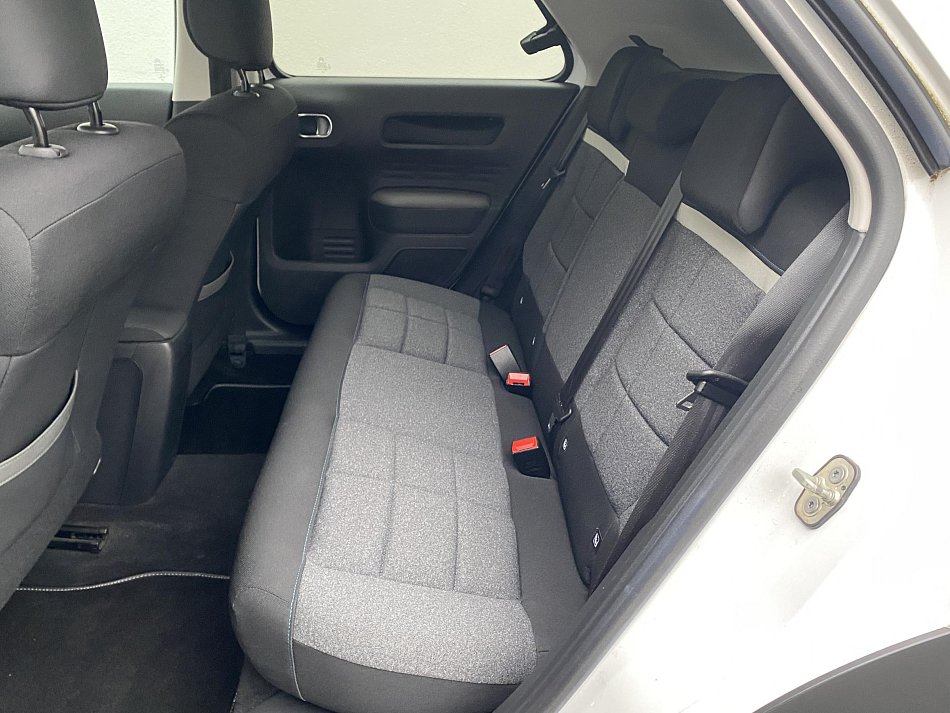 Citroën C4 Cactus 1.2 PT Shine