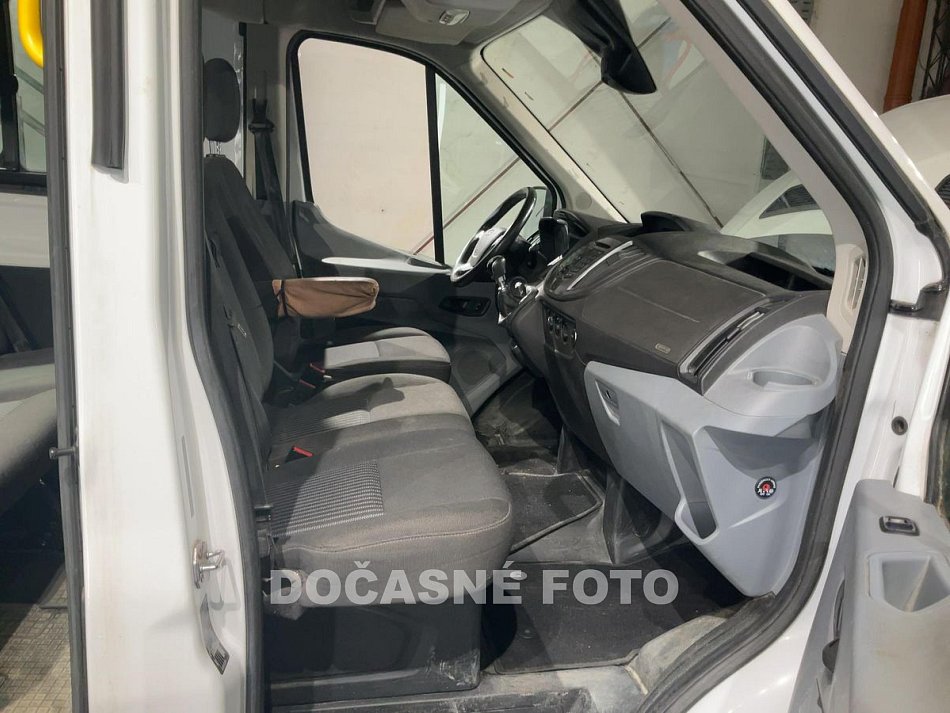 Ford Transit 2.0TDCi Trend L2H2 6míst