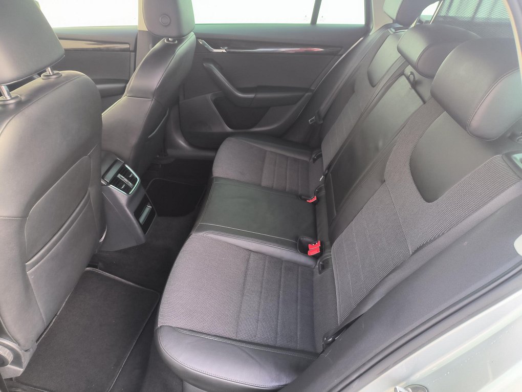 Škoda Octavia III 2.0 TDi Elegance