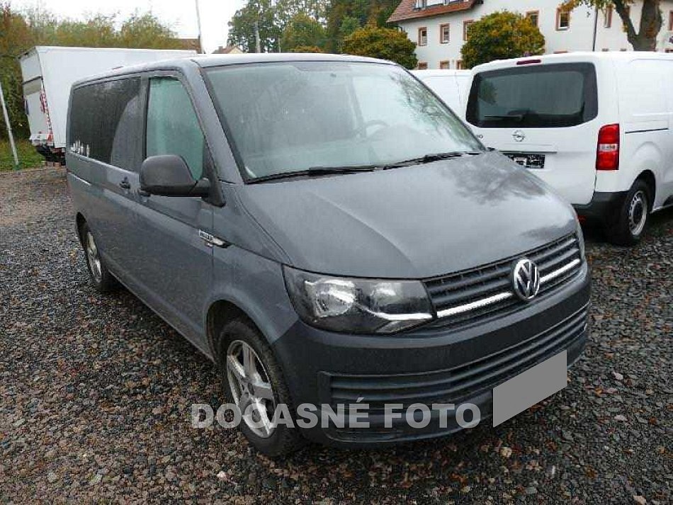 Volkswagen Transporter 2.0TDi  9míst