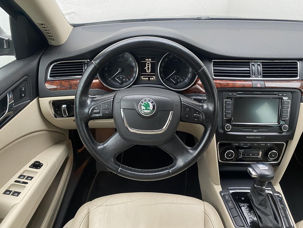 Škoda Superb II 2.0 TDi Elegance