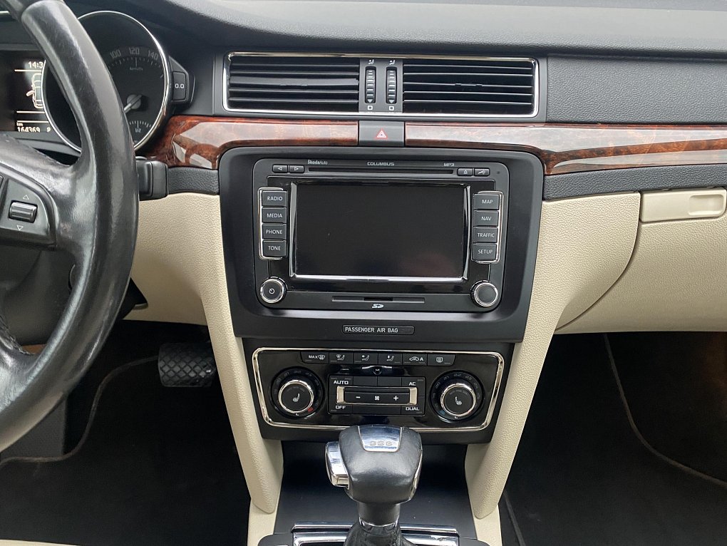 Škoda Superb II 2.0 TDi Elegance