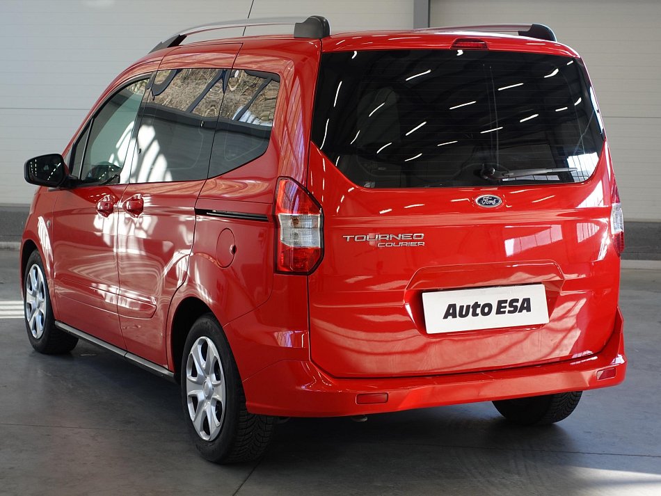 Ford Tourneo Courier 1.5TDCi 
