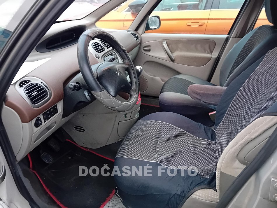 Citroën Xsara Picasso 1.8i 