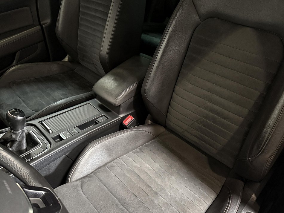 Volkswagen Passat 2.0 TDi Highline