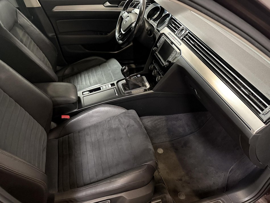 Volkswagen Passat 2.0 TDi Highline
