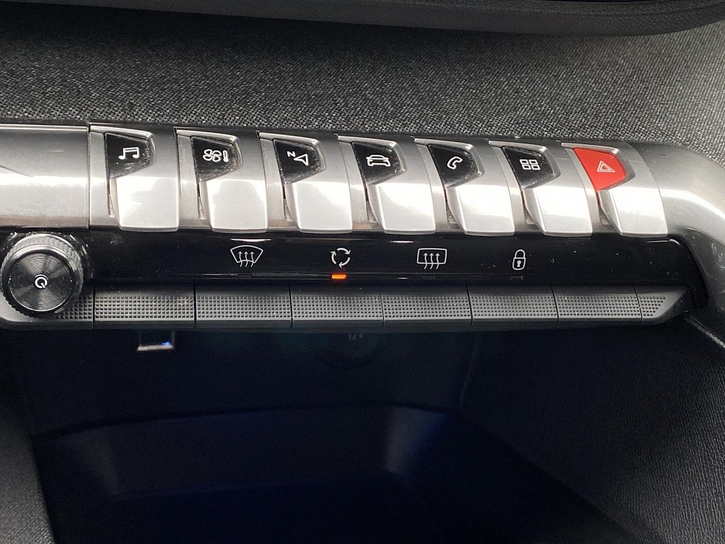 Peugeot 3008 1.5 HDi Crossway