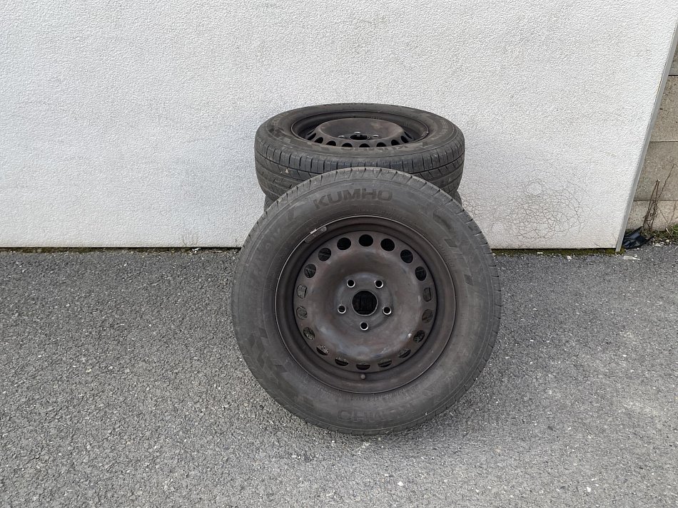 Škoda Octavia II 1.6 MPi Ambiente