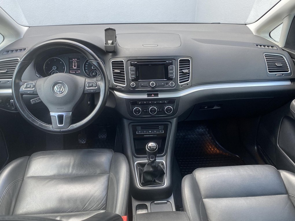 Volkswagen Sharan 2.0 TDi Highline 7míst