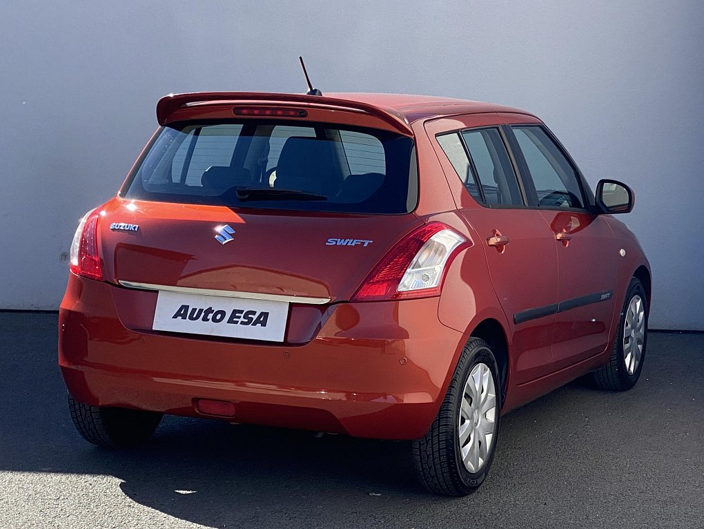 Suzuki Swift 1.2i 