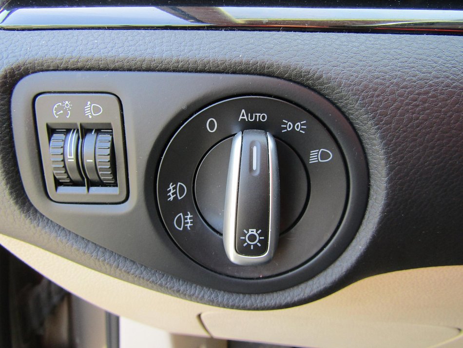 Volkswagen Sharan 2.0TDi 