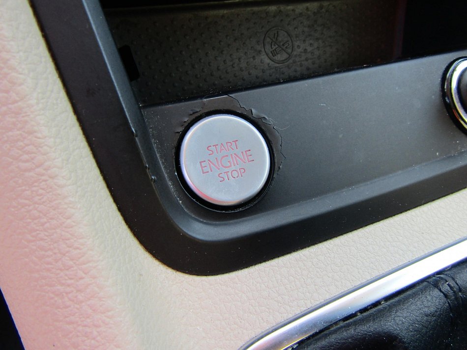 Volkswagen Sharan 2.0TDi 