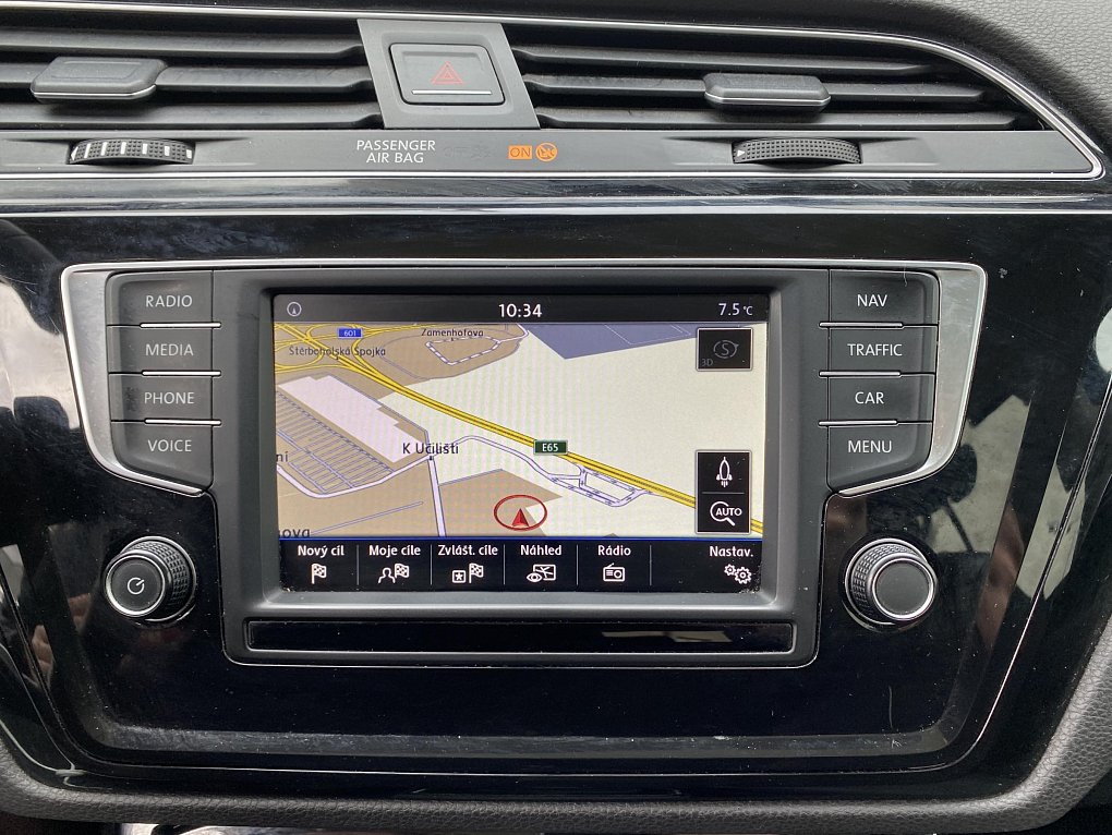 Volkswagen Touran 2.0 TDi 