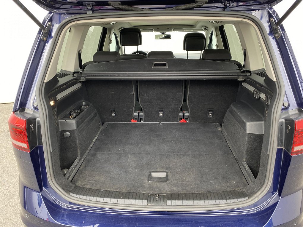 Volkswagen Touran 2.0 TDi 