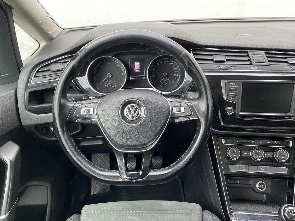 Volkswagen Touran 2.0 TDi 