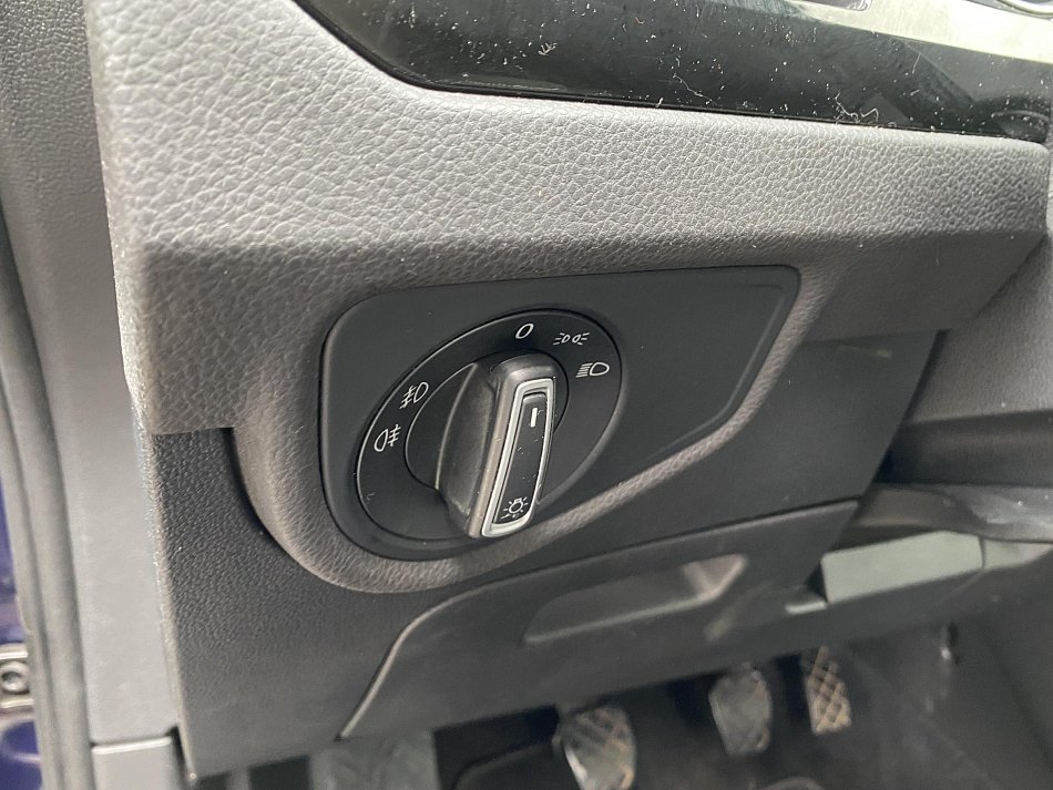 Volkswagen Touran 2.0 TDi 