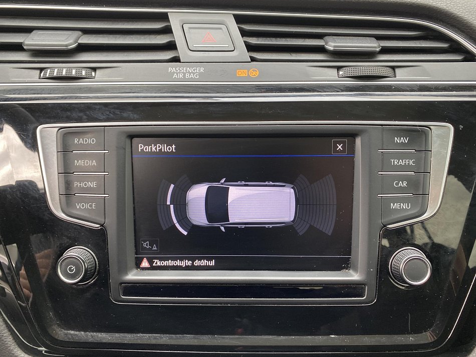 Volkswagen Touran 2.0 TDi 