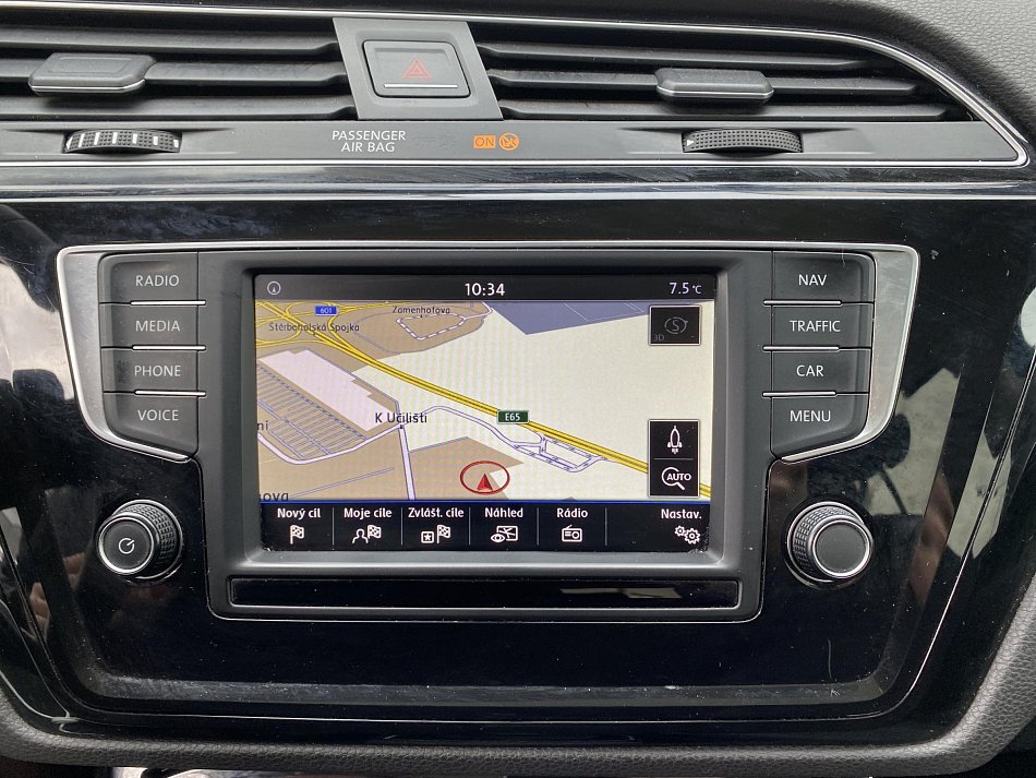 Volkswagen Touran 2.0 TDi 