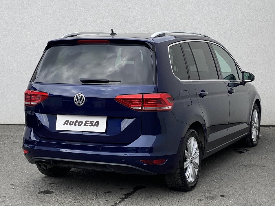 Volkswagen Touran 2.0 TDi 