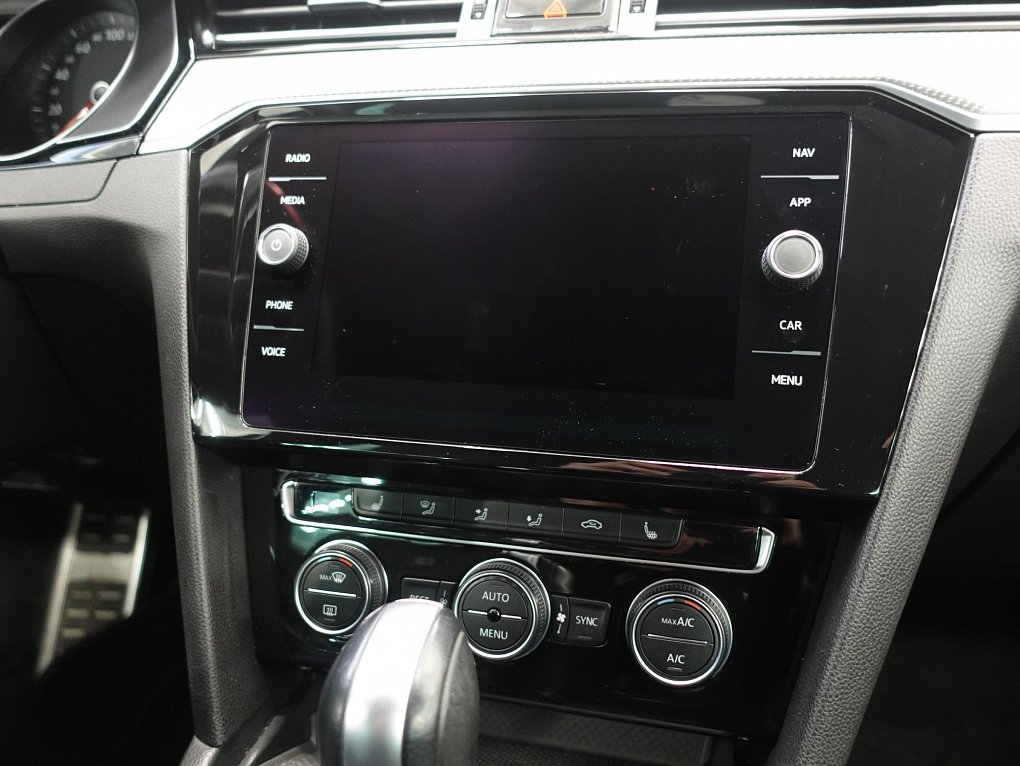 Volkswagen Passat 2.0 TSI 