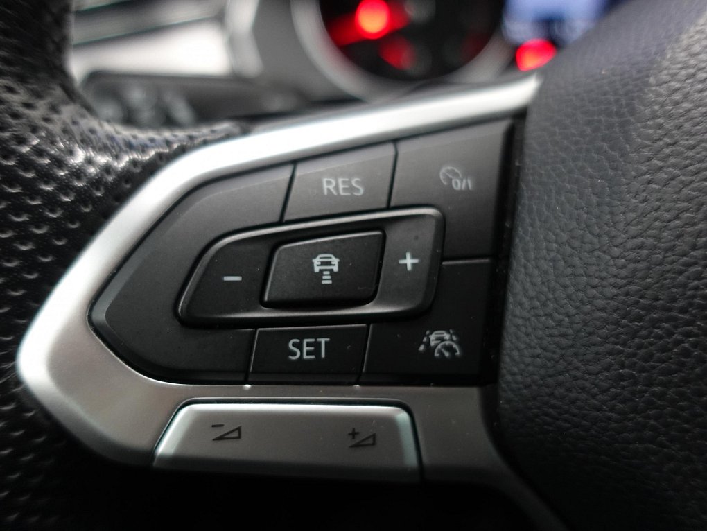 Volkswagen Passat 2.0 TSI 