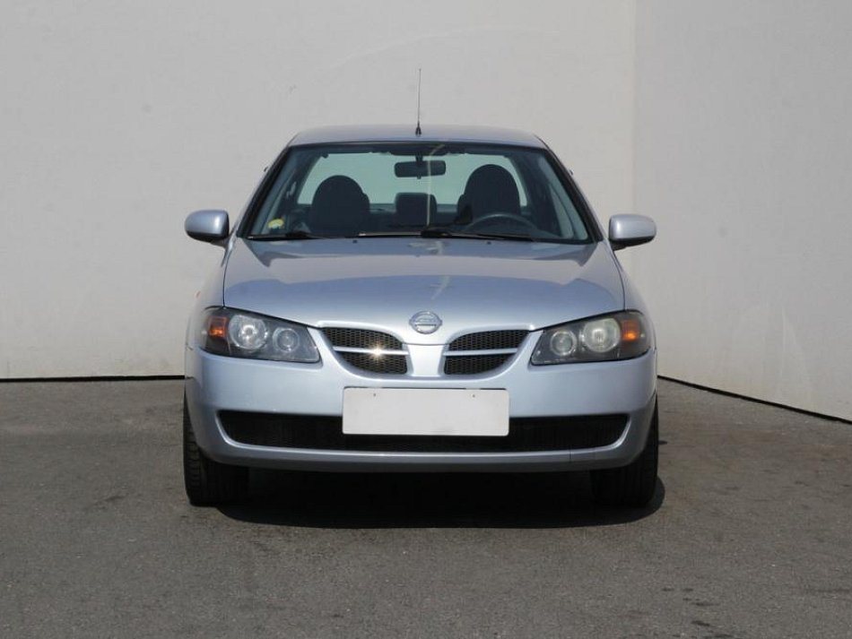 Nissan Almera 1.5 16V 