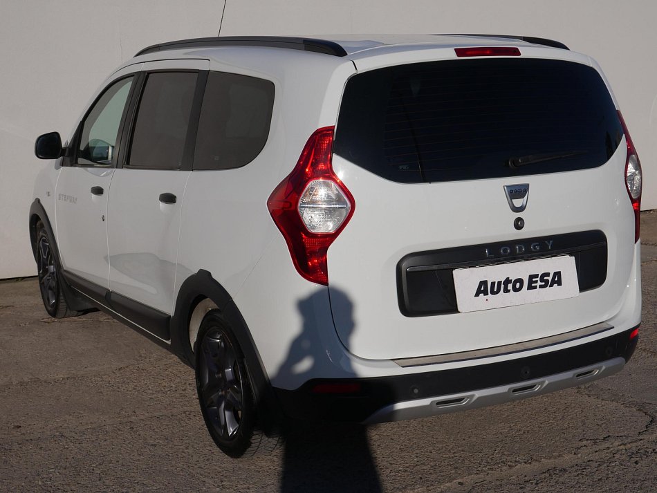 Dacia Lodgy 1.6i Stepway