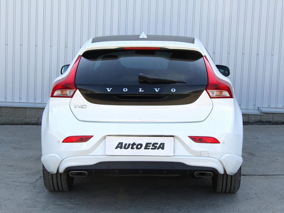 Volvo V40 2.0D 