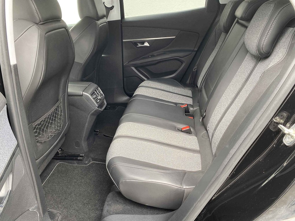 Peugeot 3008 2.0 HDi Allure
