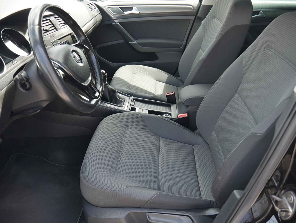 Volkswagen Golf 1.2TSi 