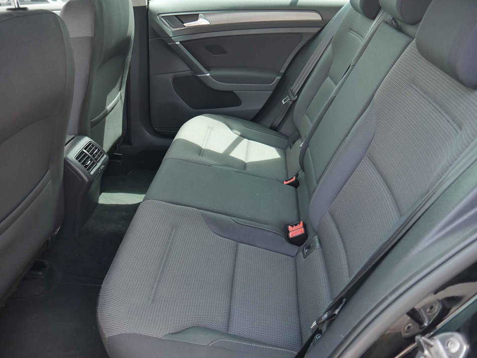 Volkswagen Golf 1.2TSi 