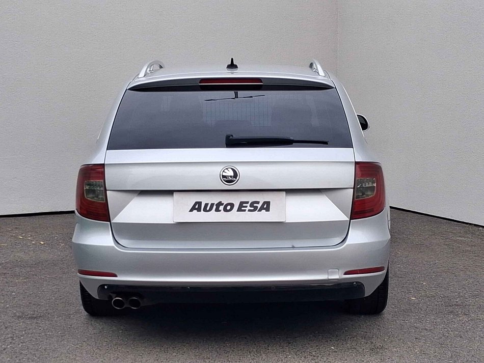 Škoda Superb II 2.0 TDi Elegance