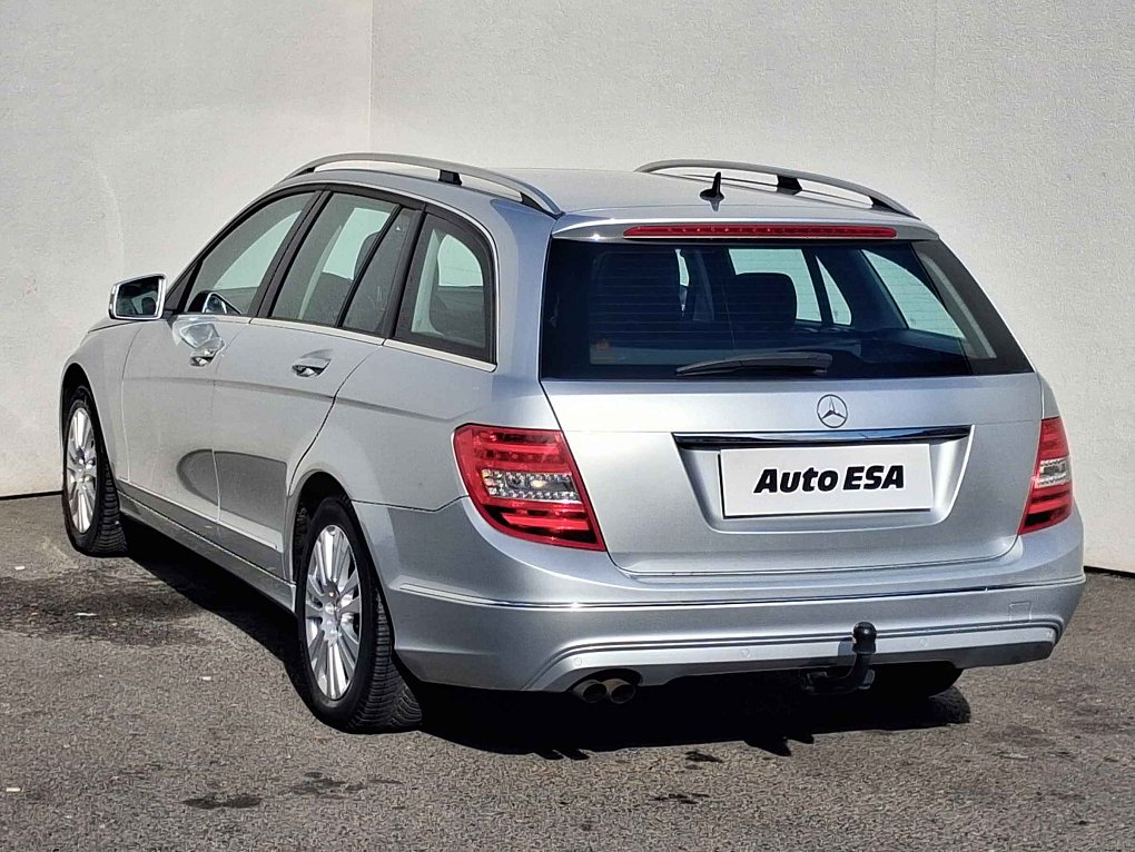 Mercedes-Benz Třída C 1.6  C180